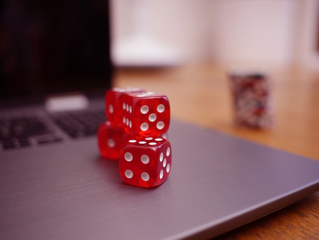 埃贝尔：我们还在与于帕进行续约谈判；诺伊尔应该去踢世界杯